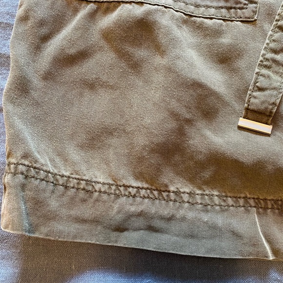 Dex army green skirt - Picture 3 of 4